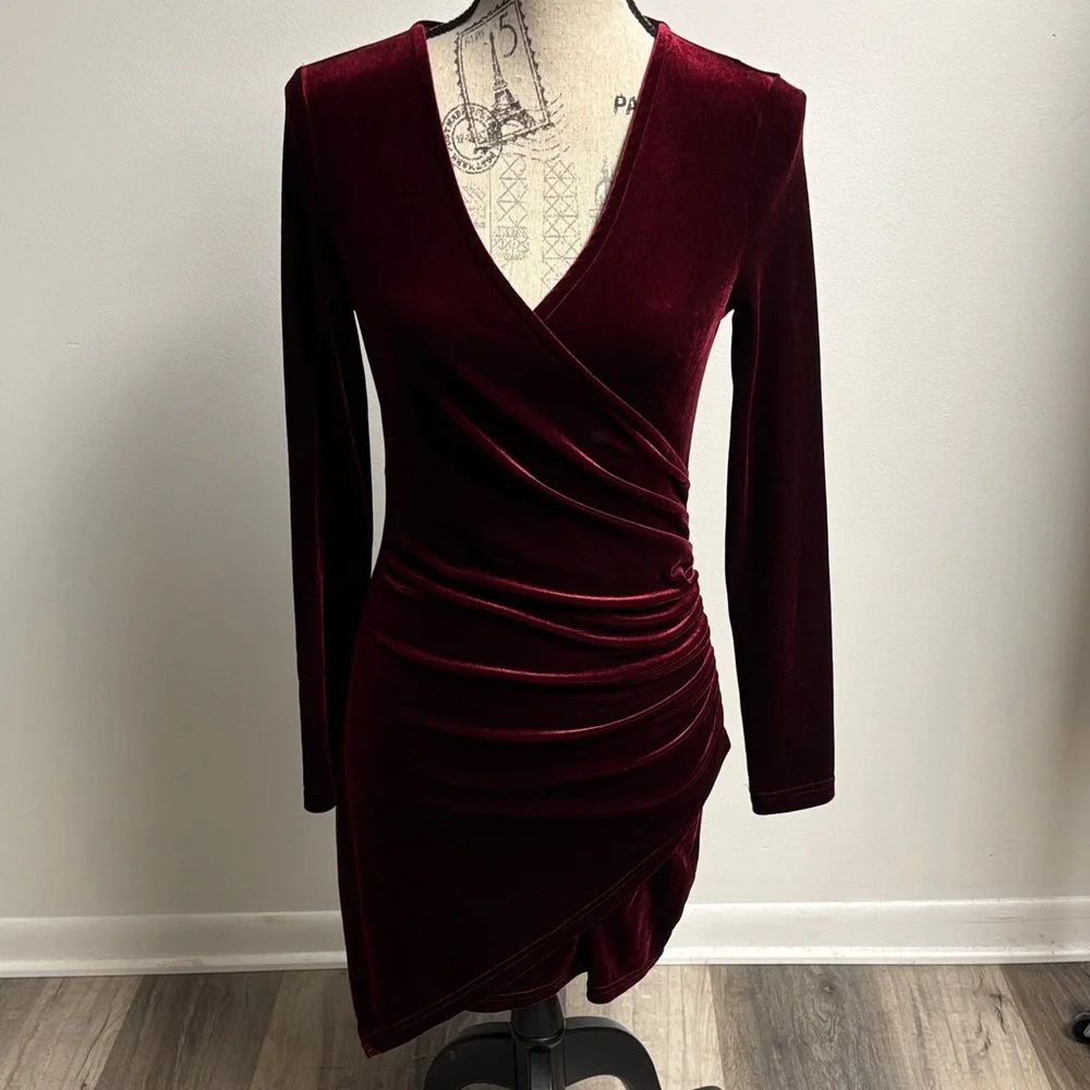 NWOT Burgundy Velvet Long Sleeve Dress - Picture 1 of 16